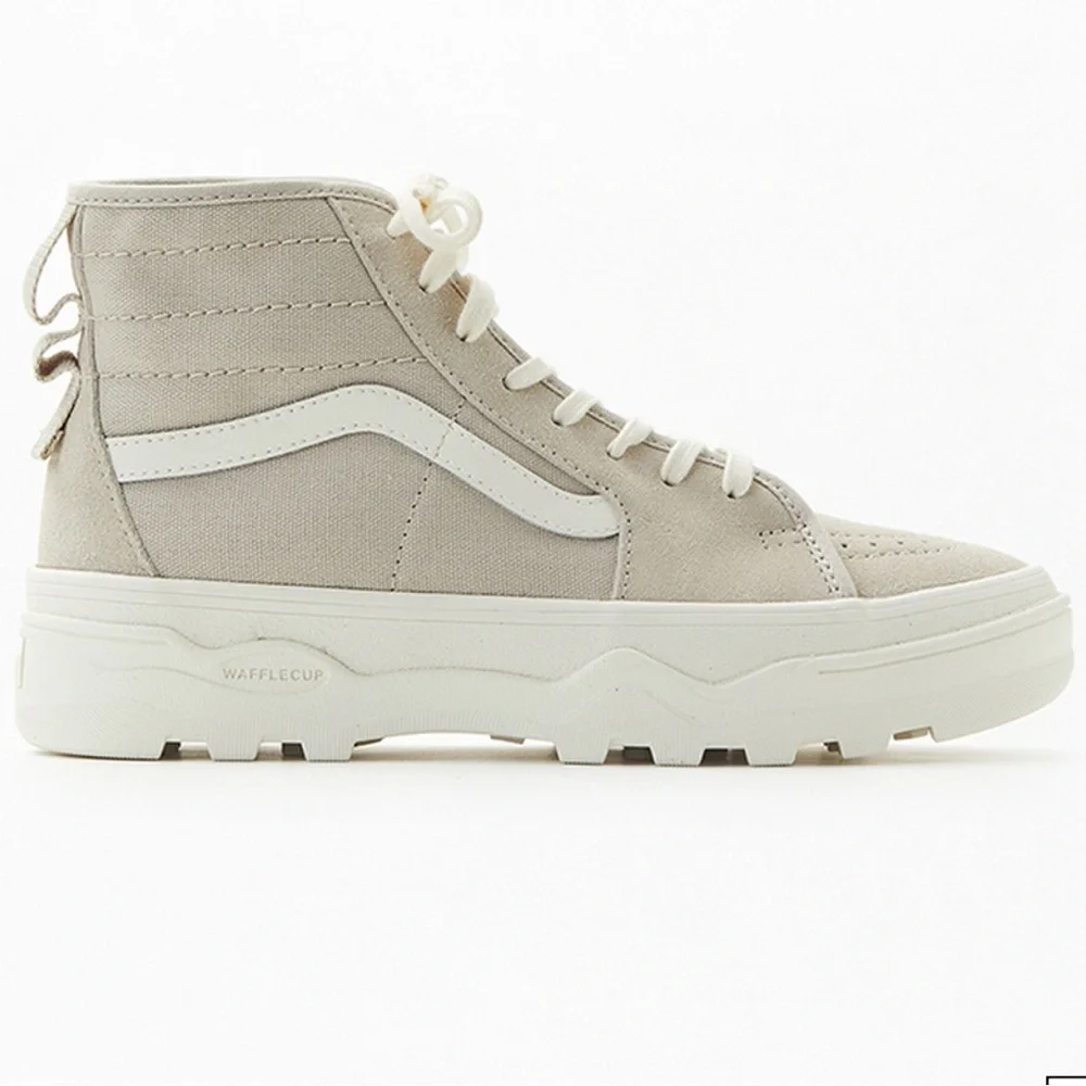 VANS Beige Sentry Sk8-Hi WC High Top Unisex Lugged Soles Sneakers 6.5M 8W - Picture 1 of 9